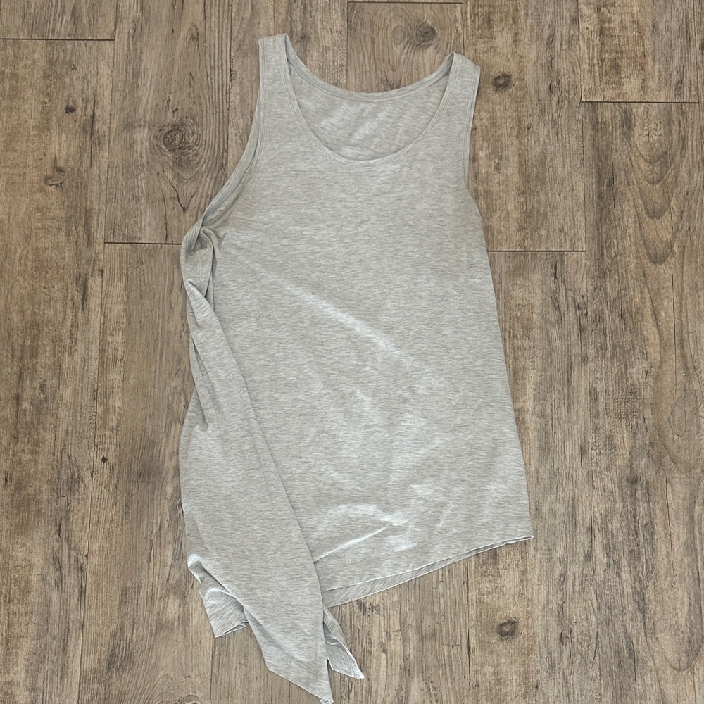 Women’s Lululemon grey yoga tank top size 10